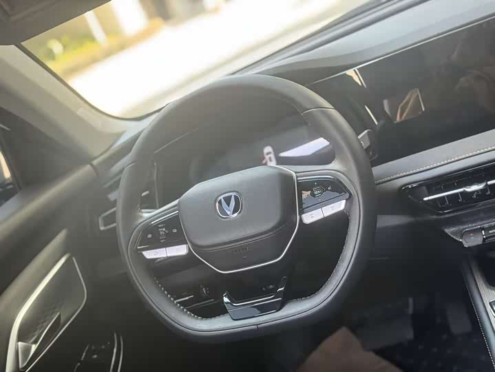 Changan Oshan X7 Plus 2023 2023款 畅享版 1.5T自动尊贵型