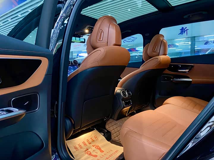 Zdjęcie 5 - Mercedes-Benz GLC-Class