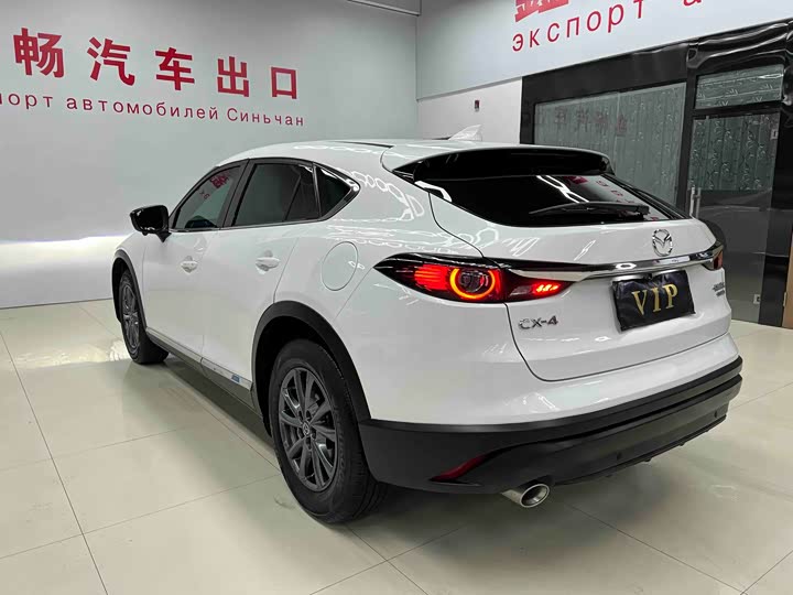 Фото 6 - Mazda CX-4