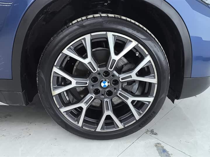 Фото 6 - BMW X1