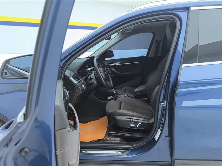 Фото 9 - BMW X1