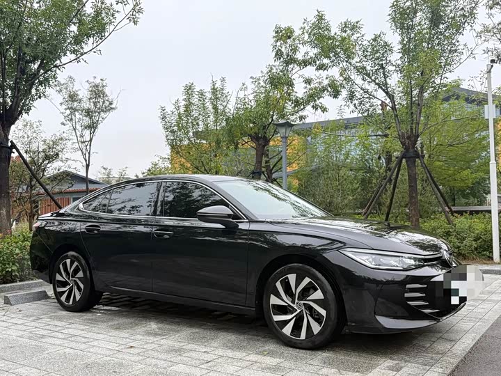 Фото 3 - Volkswagen Passat