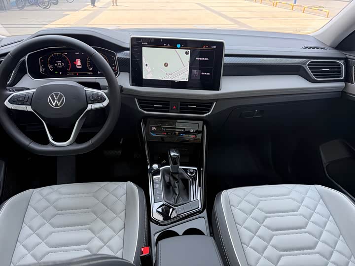 Volkswagen Tayron 2024 2024款 330TSI 两驱豪华Plus进阶版