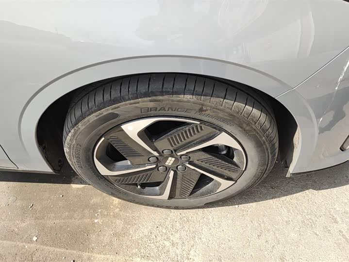 Photo 6 - Geely Galaxy L6