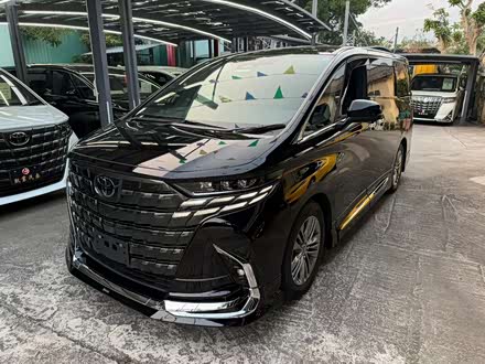 Фото 1 - Toyota Alphard