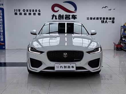 Фото 1 - Jaguar XE L