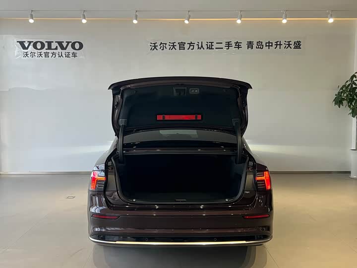 Фото 7 - Volvo S90