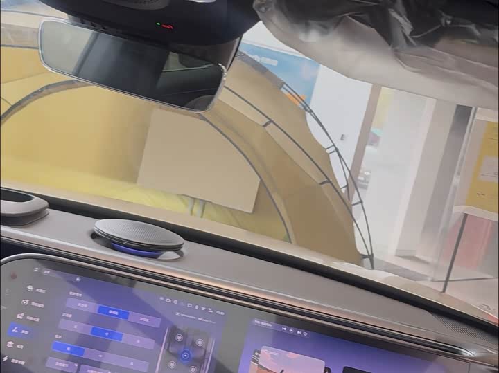 Фото 8 - Smart #5