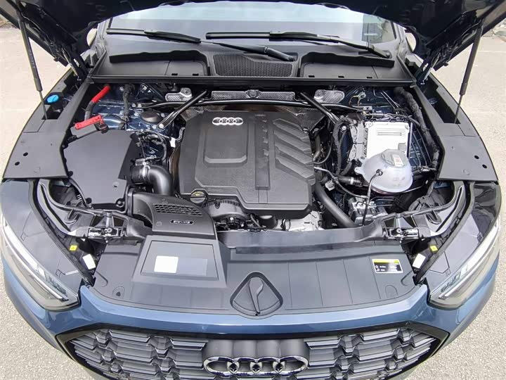 Zdjęcie 8 - Audi Q5L