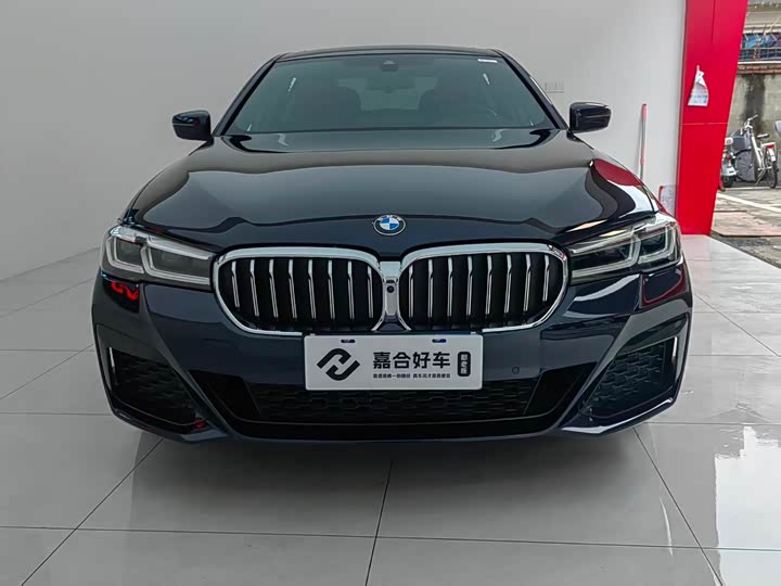 Фото 2 - BMW 5 Series