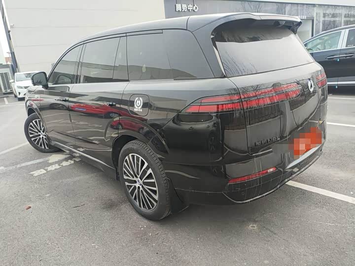 Denza N8L 2025 2025款 尊荣型