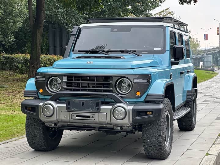 Photo 1 - BAW 212 T01