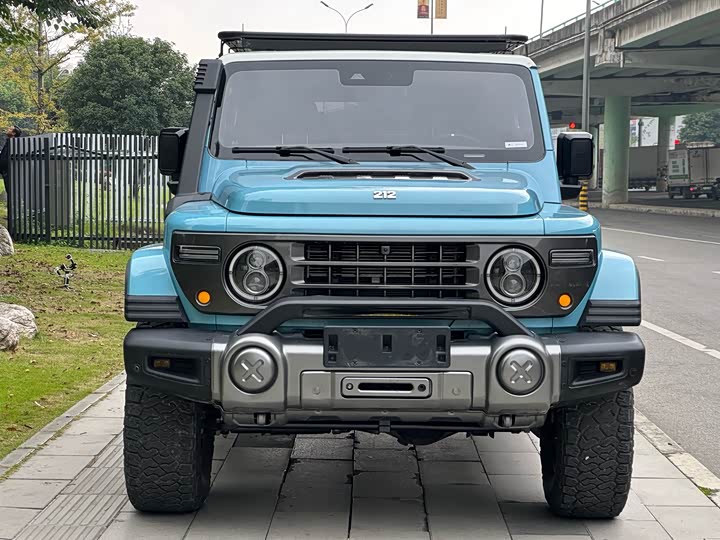 Photo 2 - BAW 212 T01