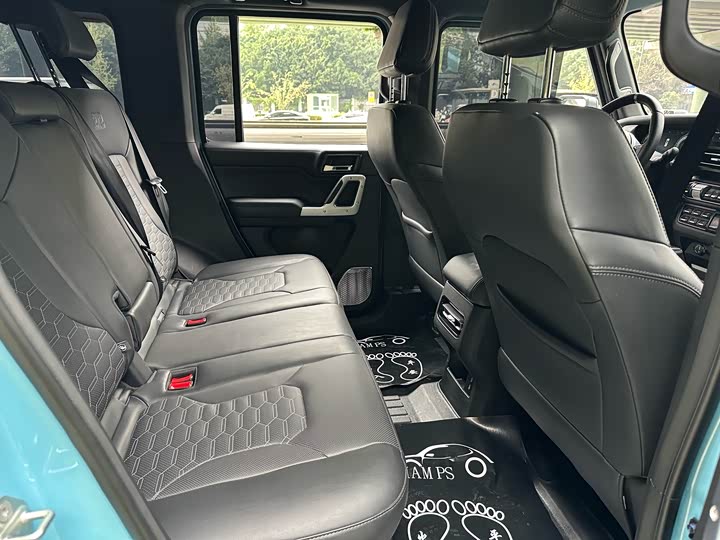 Photo 4 - BAW 212 T01