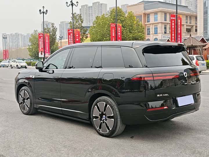 Фото 7 - Denza N8L