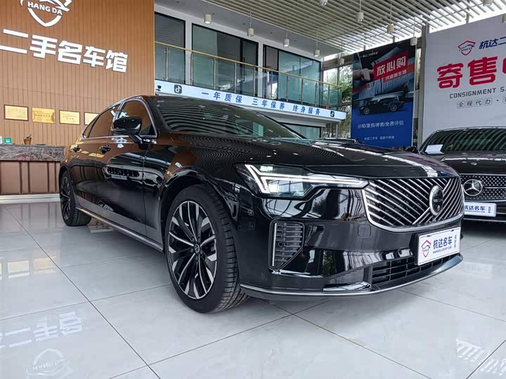 Фото 3 - Volvo S90