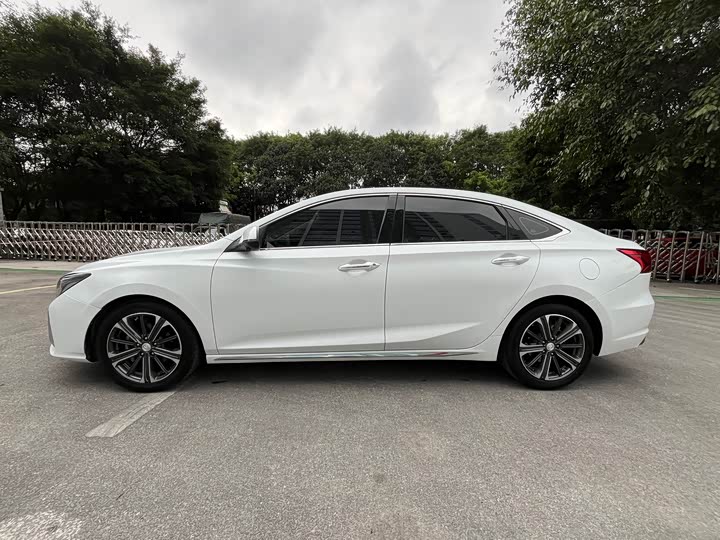 2022 Changan Raeton CC