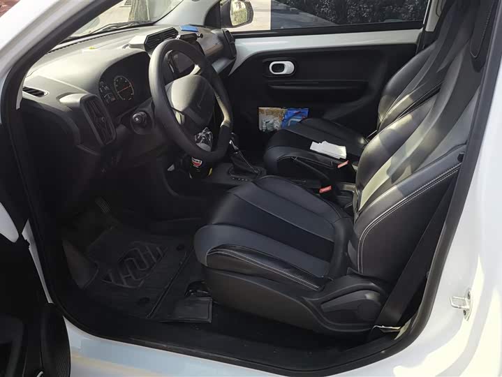 Photo 9 - Roewe Clever