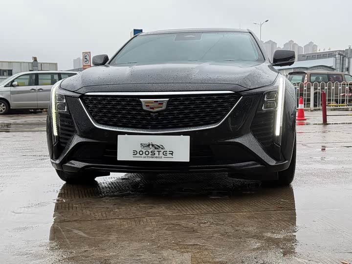 Фото 1 - Cadillac CT5