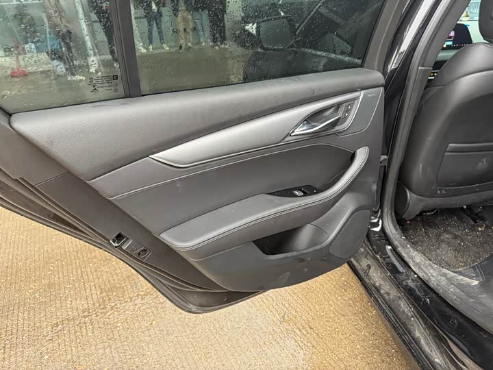 Фото 7 - Cadillac CT5