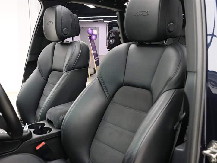 صورة 4 - Porsche Macan