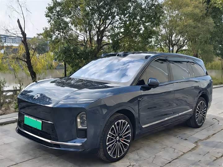 Фото 1 - Nio ES8