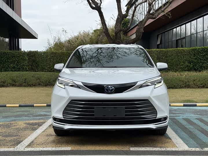 Toyota Sienna 2021 2021款 2.5L混动 尊贵版