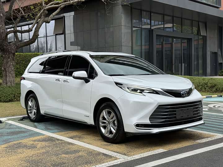 Toyota Sienna 2021 2021款 2.5L混动 尊贵版