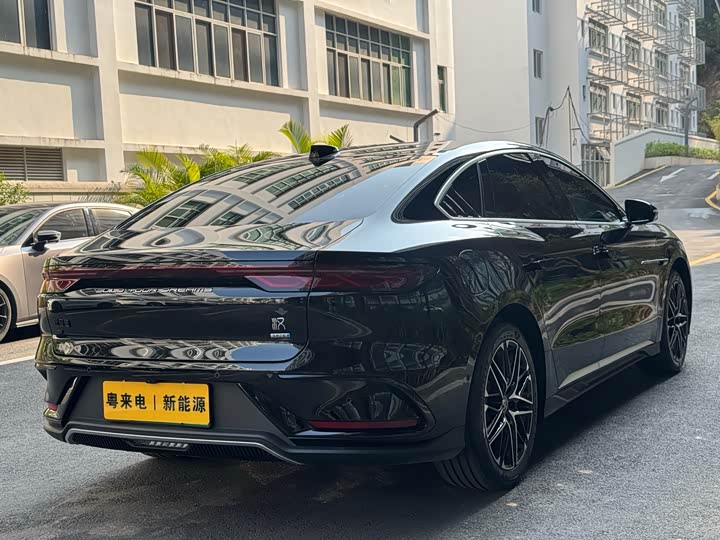 Фото 6 - BYD Han