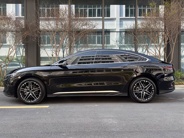 Фото 7 - BYD Han