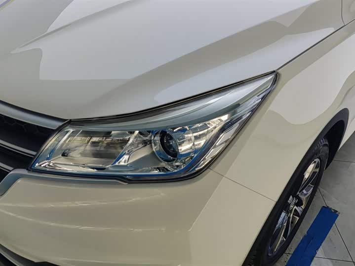 Baojun 730 2021 2021款 1.5T CVT时尚型 7座