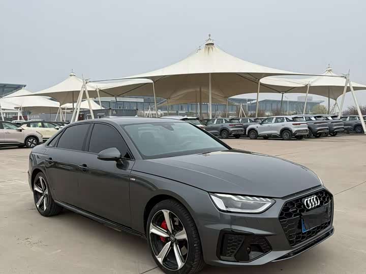 Фото 3 - Audi A4L