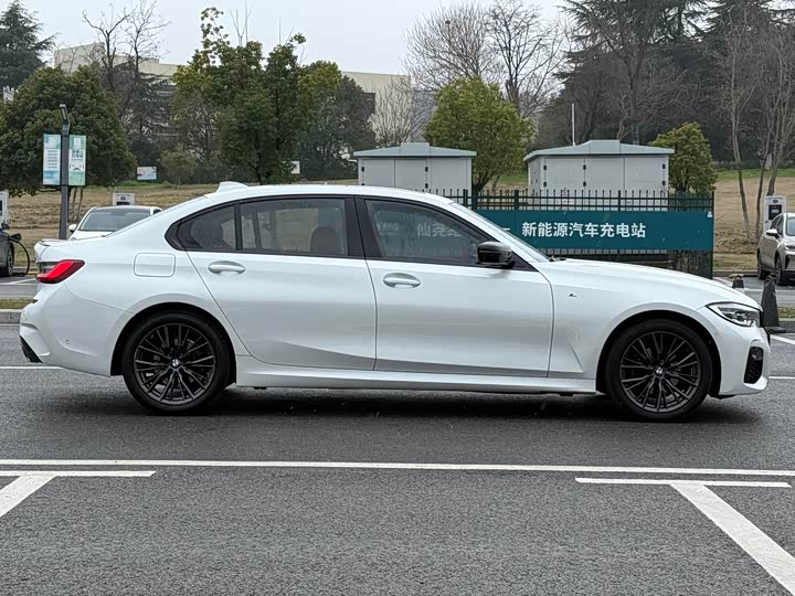 Фото 4 - BMW 3 Series