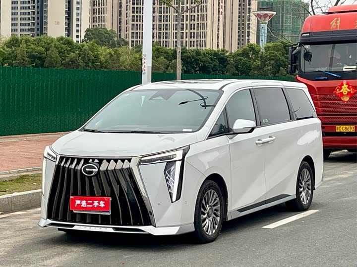 صورة 1 - GAC Trumpchi M8