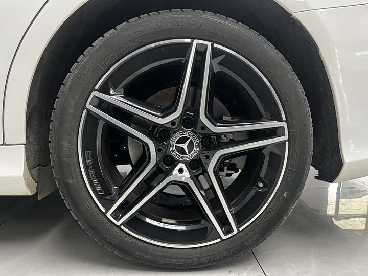 Фото 6 - Mercedes-Benz C-Class