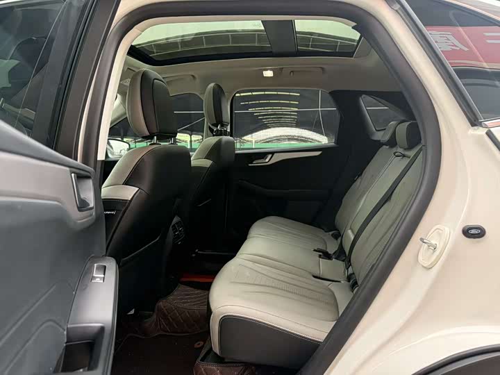 Ford Escape 2024 2024款 EcoBoost 245 两驱耀享款