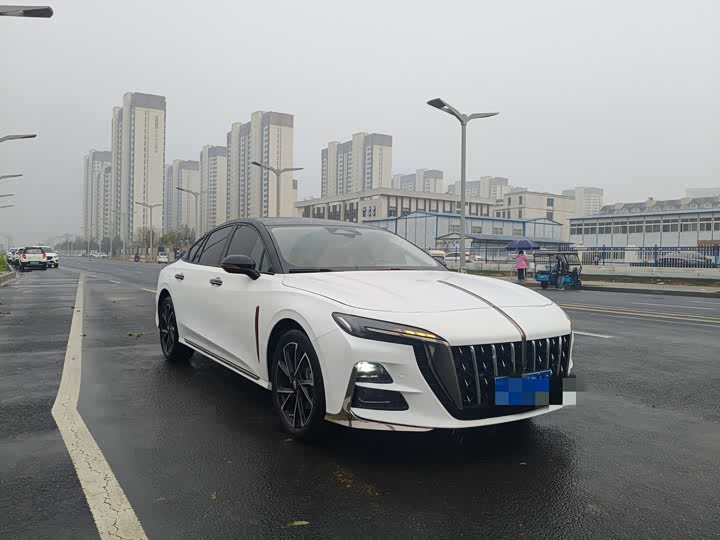 Фото 3 - Hongqi H6