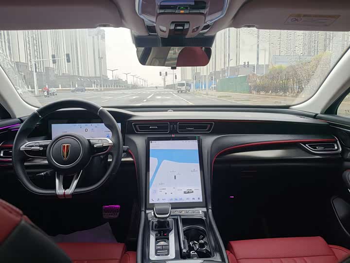 Фото 5 - Hongqi H6