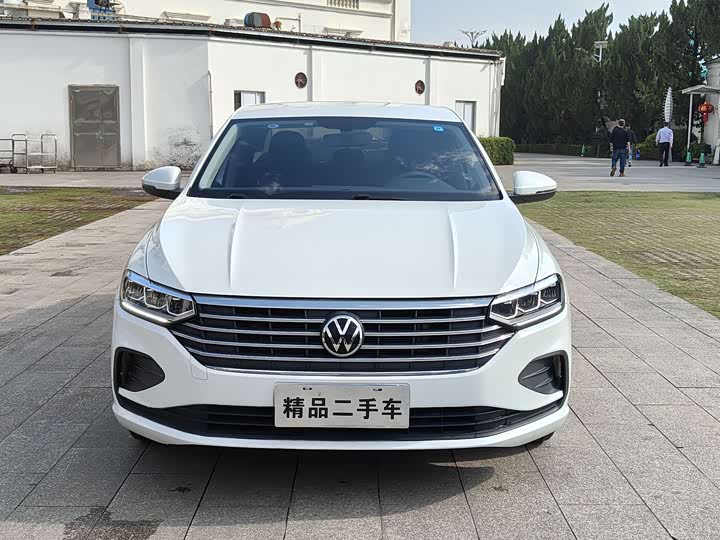 Фото 2 - Volkswagen Lavida