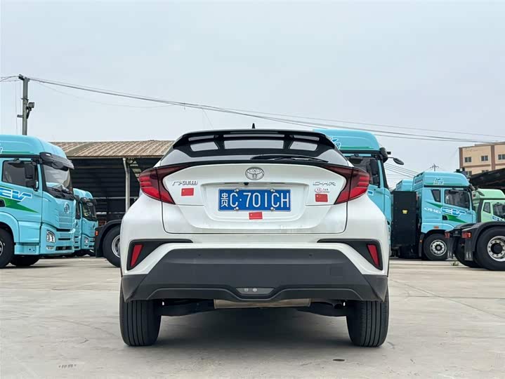 Photo 6 - Toyota C-HR