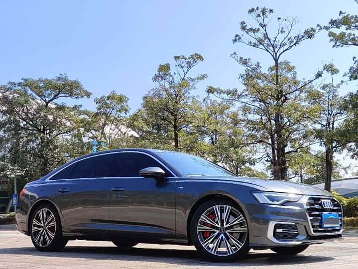 Фото 3 - Audi A6L