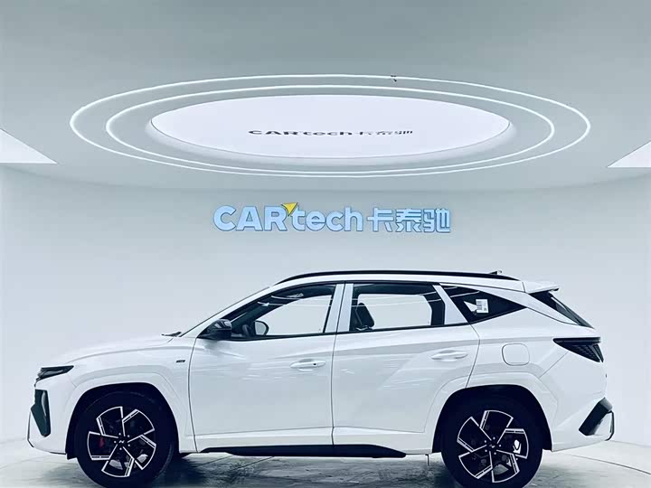 Photo 8 - Hyundai Tucson L