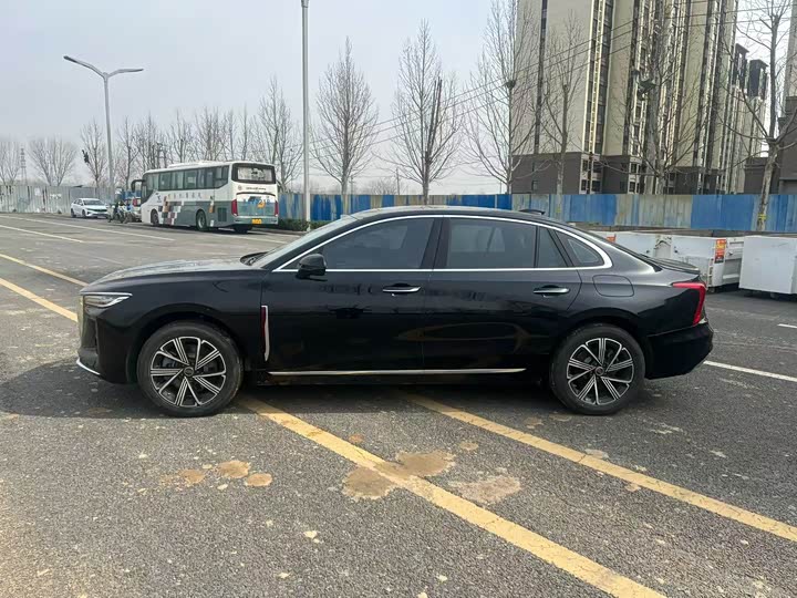 Hongqi H5 Hybrid 2025 2025款 130 超混版