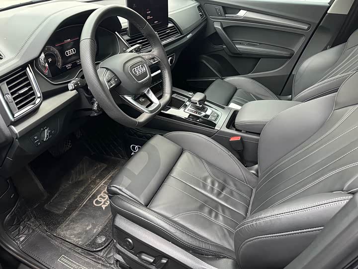 Фото 3 - Audi Q5L