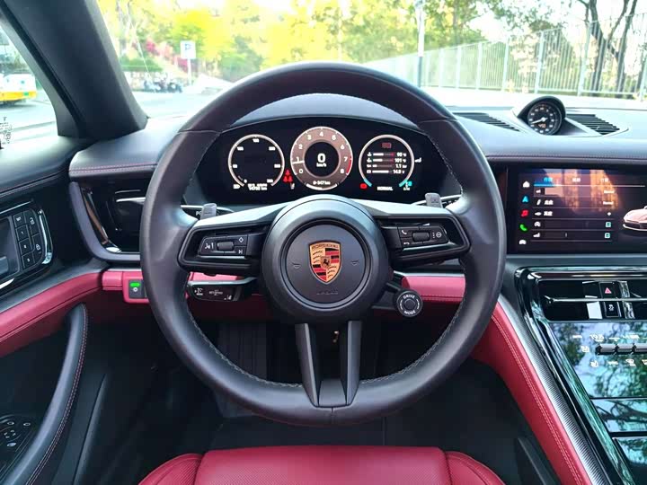 Photo 6 - Porsche Panamera