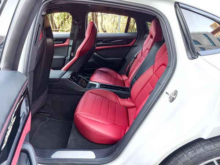 Photo 7 - Porsche Panamera