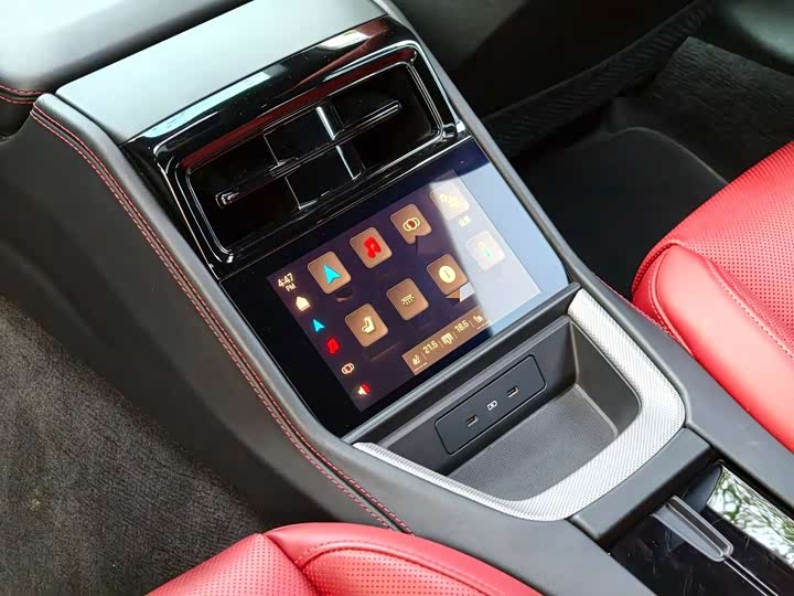 Photo 9 - Porsche Panamera