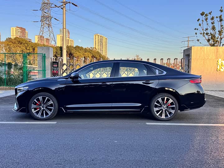 Фото 4 - Geely Preface