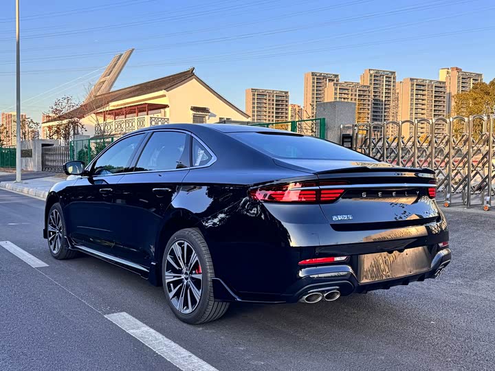 Фото 5 - Geely Preface