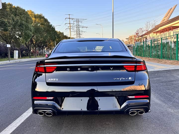 Фото 6 - Geely Preface